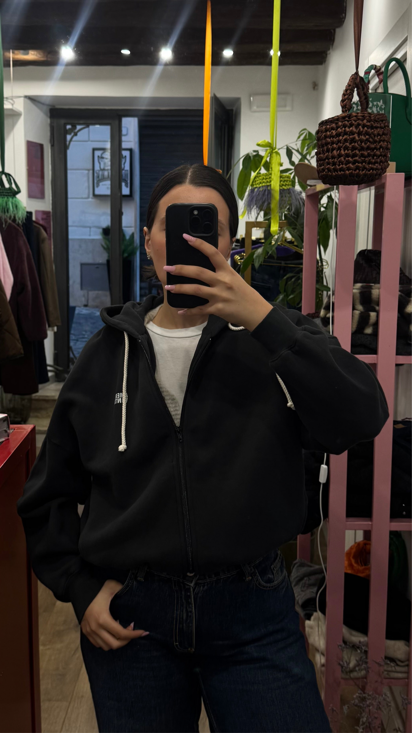 HODDIE A.V.
